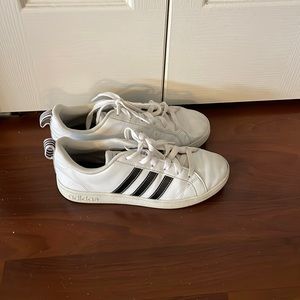 Adidas woman’s size 6